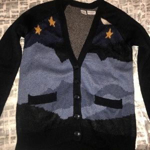 La Hearts Wolf Sweater